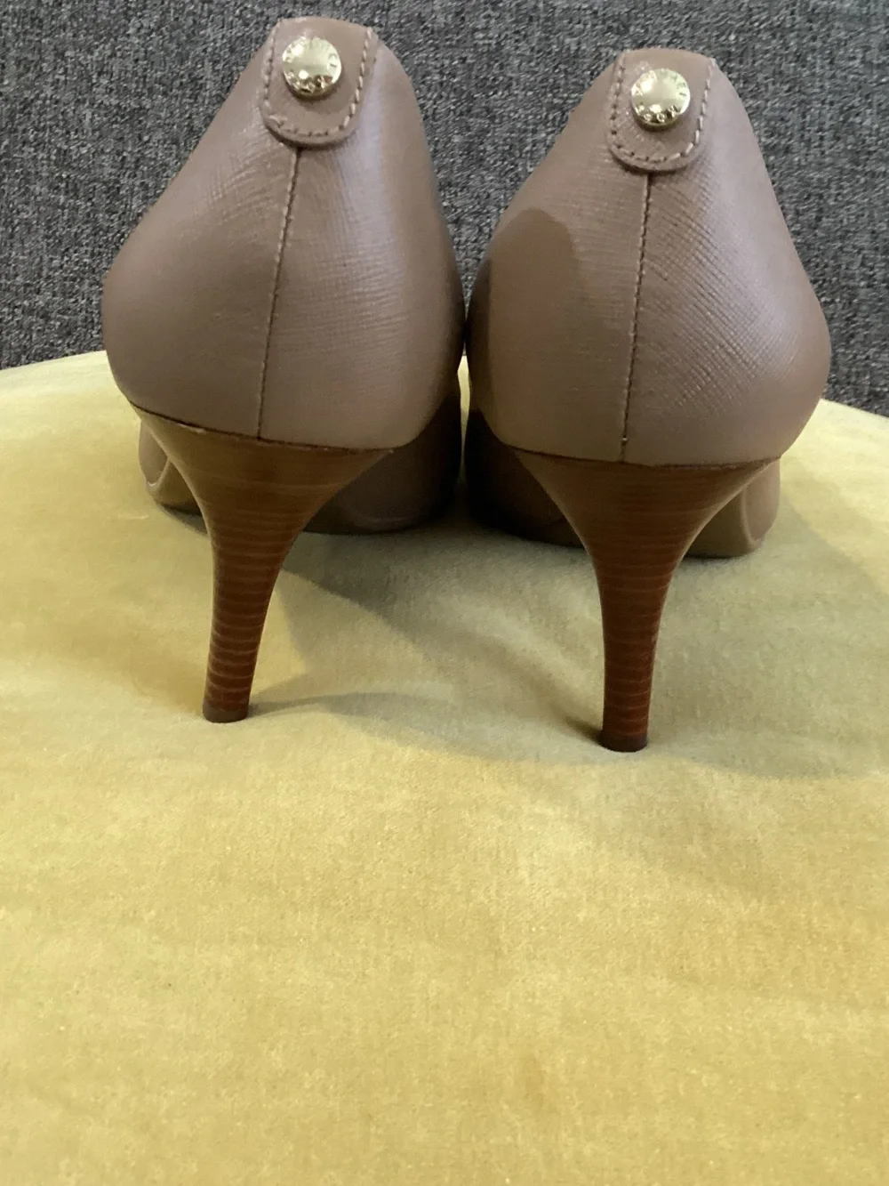 Michael Kors Dorothy Nude Pointed-Toe Pumps